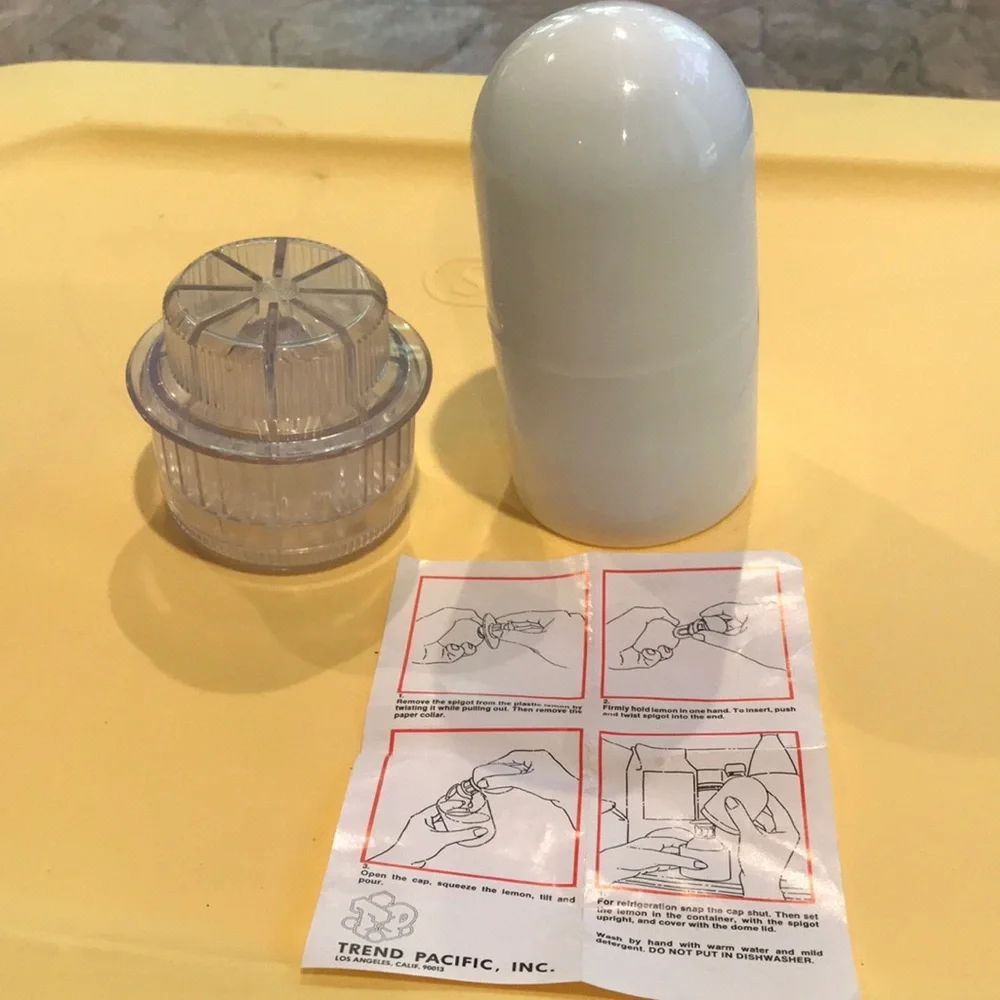 Lemon Squeezer’s Set of 2 Vintage